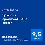 Spacious In The Center דירה *