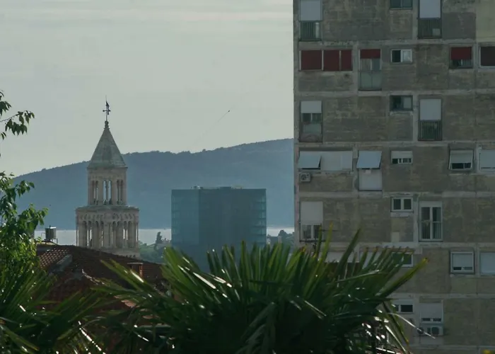 Spacious In The Center شقة