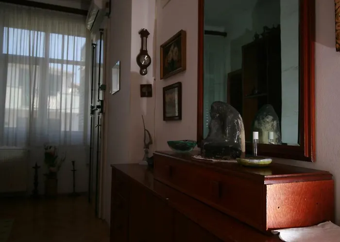 Spacious In The Center *