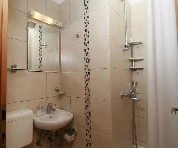 Spacious In The Center شقة سبليت